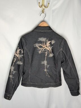 Yukka Clothing Women's Graphic Floral Jacket - Size L (Fits Like A Medium)